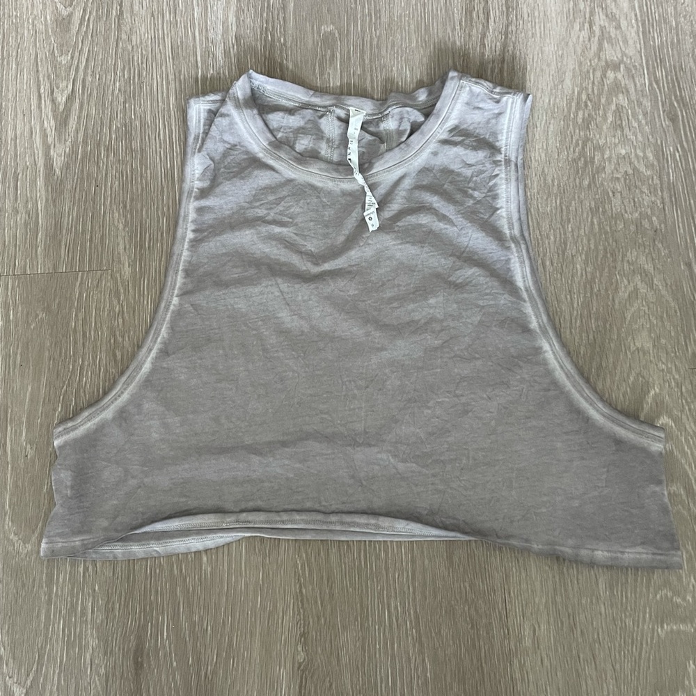 lululemon crop workout muscle tank top!!